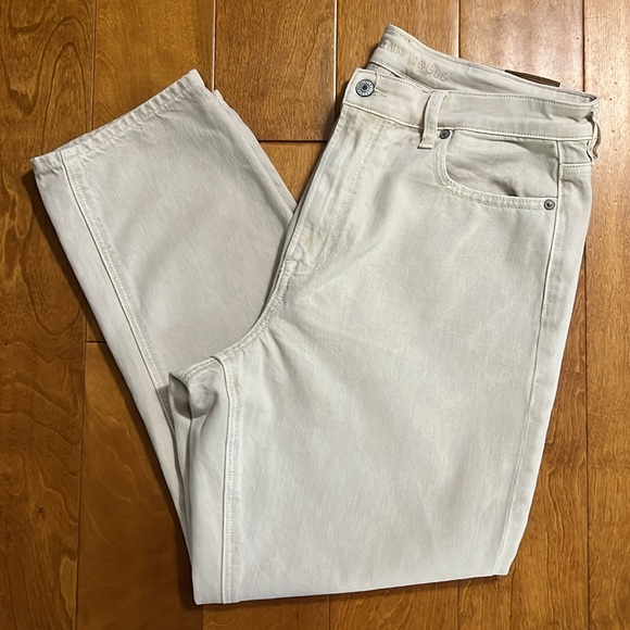 American Eagle Mom Straight Jeans Size 14R Cream Beige High-Rise Relaxed Baggy - Picture 14 of 14